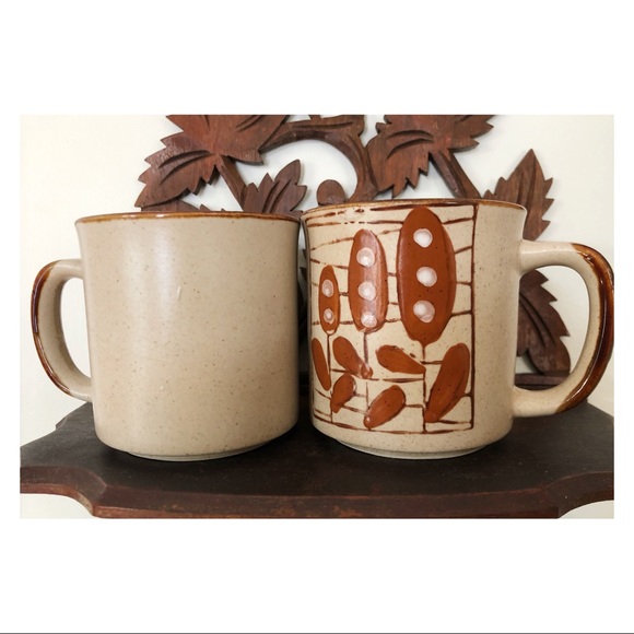 Vintage Boho Stoneware Mugs - Picture 9 of 10